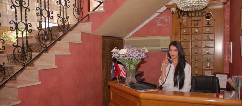 Broadway Hotel Tirana Exterior foto